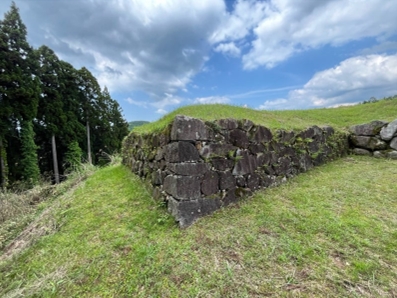 �u���O�i�j��/100����E��100����W�j