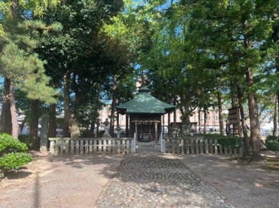 �u���O�i�j��/100����E��100����W�j