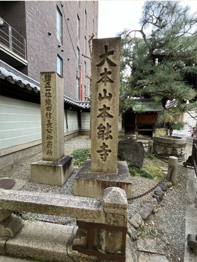 �u���O�i�j��/100����E��100����W�j