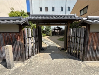 �u���O�i�j��/100����E��100����W�j